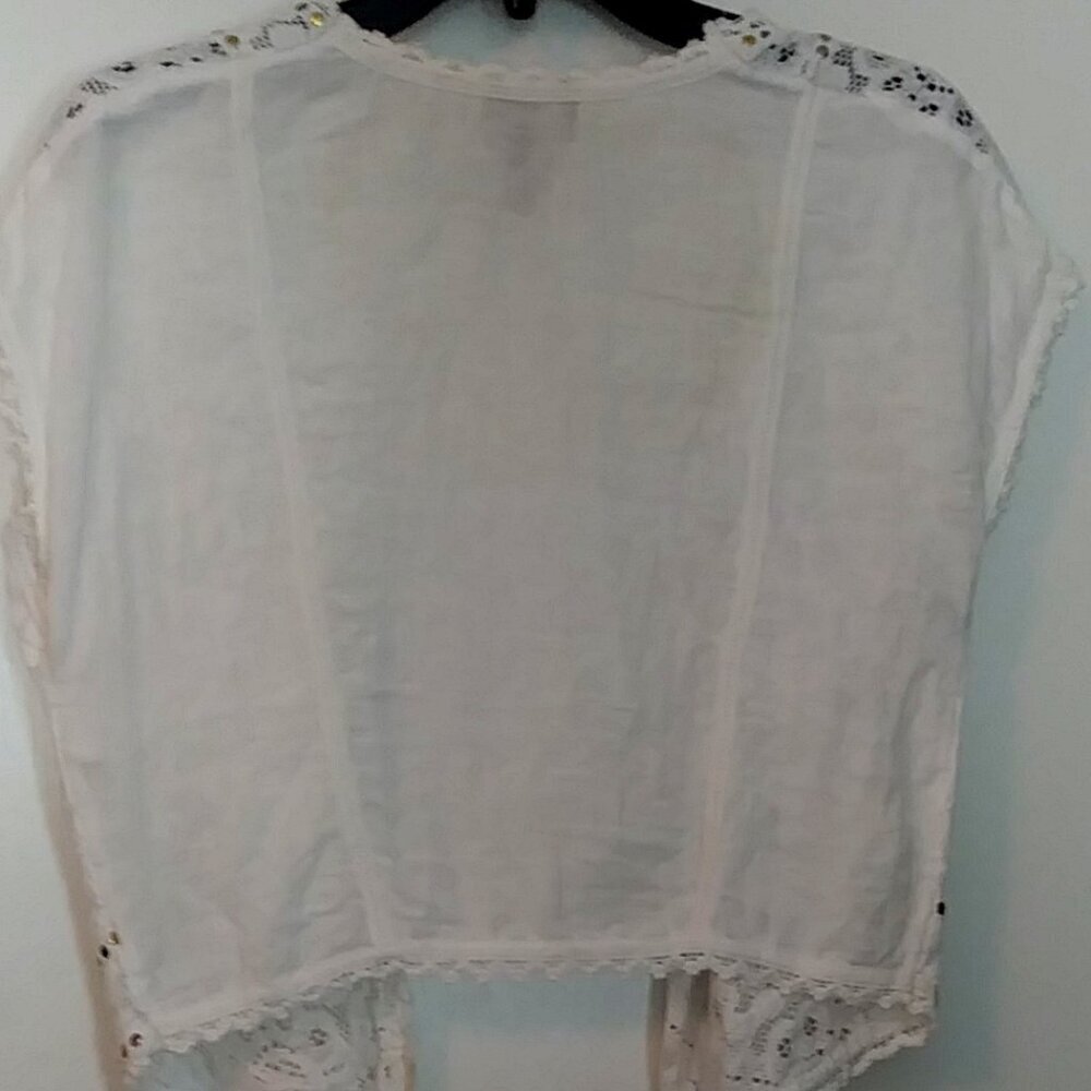 Chico's White Short Sleeve Cropped Naya Shrug  Size 0 - Picture 7 of 9